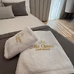 Mia Queens *