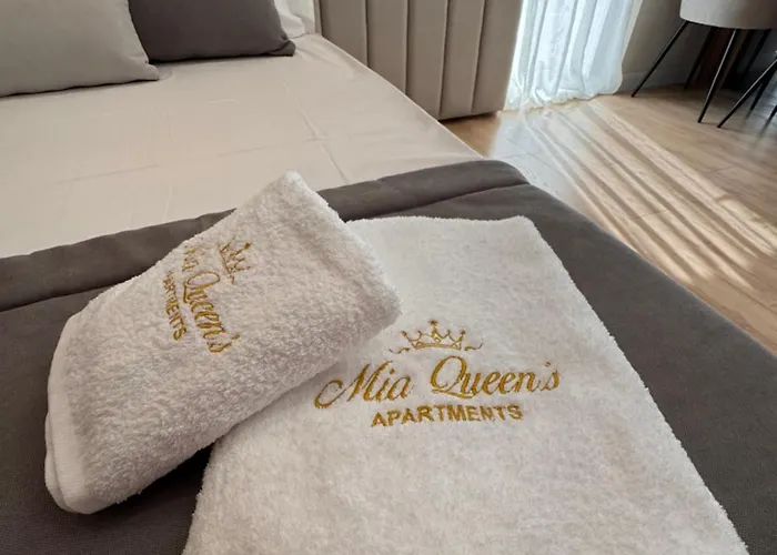 Mia Queens *